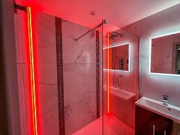 The Quayside Hotel and Bar