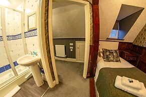 The Quayside Hotel and Bar