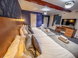 The Quayside Hotel and Bar