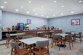 Hawthorn Extended Stay By Wyndham Columbia / Ft. Jackson