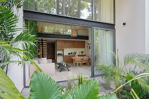 Moderno Loft Temple II A112 By Sandy Powerful