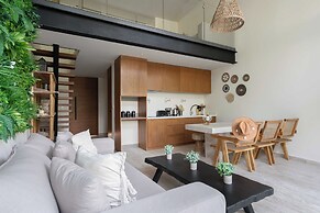 Moderno Loft Temple II A112 By Sandy Powerful