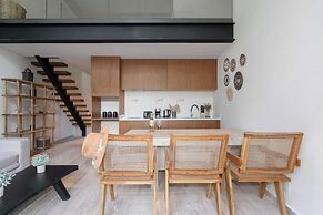 Moderno Loft Temple II A112 By Sandy Powerful