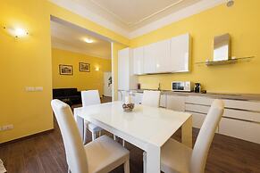 Casa Gialla by Mmega