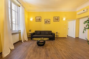 Casa Gialla by Mmega