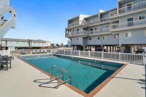 Summer House West B101