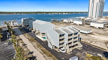 Summer House West B101