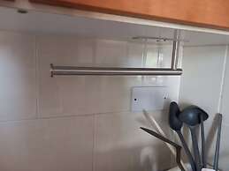 Lovely 1- Double Bed Studio in London