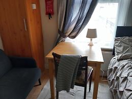 Lovely 1- Double Bed Studio in London