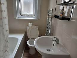 Lovely 1- Double Bed Studio in London