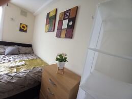 Lovely 1- Double Bed Studio in London