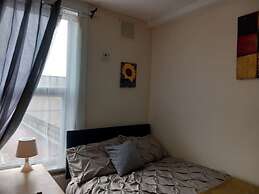 Lovely 1- Double Bed Studio in London
