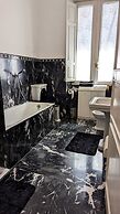 Beautiful 2-bed Apartment in Roma
