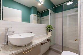 Lucky Cranes by HOLT