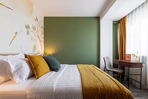 Lucky Cranes by HOLT