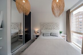 Barking Bright Apartment With 2 Bedrooms