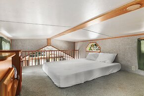 Robinhood Village Resort