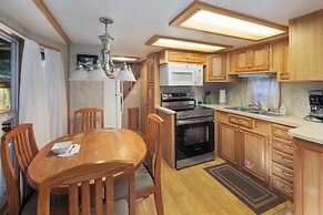 Robinhood Village Resort