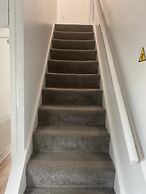 Birmingham - 4BR - Sleeps 9 - Parking - Garden