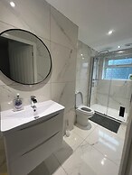 No 29 - Beautiful 4-bed House