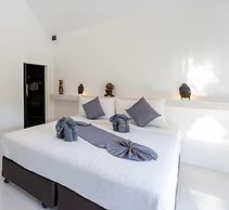 Bungalow Near by Beach El Pillax Lanta Resort