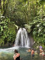 Nakolodge 3 chambres -piscine / jardin privés