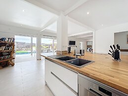 Nakolodge 3 chambres -piscine / jardin privés