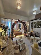 Azure Staycation by Siaos