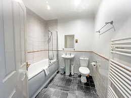 Redbourne Terrace Holiday Home