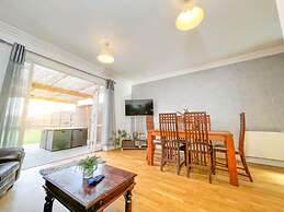 Redbourne Terrace Holiday Home
