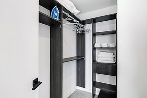 Amazing Apartments with city Views