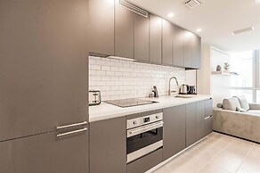 Amazing Apartments with city Views