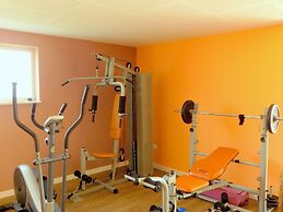 Villa With Pool and Fenced Garden