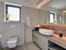 Modern Villa With Private Swimming Pool