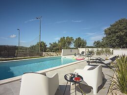 Modern Villa With Private Swimming Pool