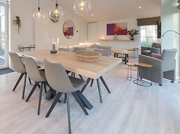 Holiday Home on the Edge of the Forest in Zeeland