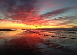 Beautiful House With Large Garden by the sea
