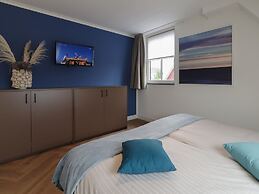 Beautiful Holiday Home With a Whirlpool