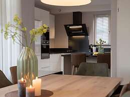 Beautiful Holiday Home With a Whirlpool