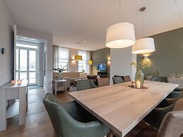 Beautiful Holiday Home With a Whirlpool