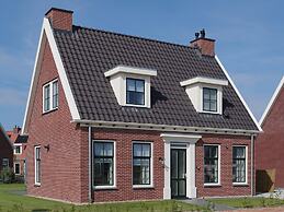 Beautiful Holiday Home With a Whirlpool