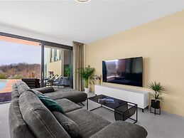 Luxury Villa With Private Pool and Terrace