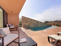 Luxury Villa With Private Pool and Terrace