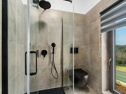 Luxury Villa With Private Pool and Terrace