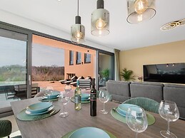 Luxury Villa With Private Pool and Terrace