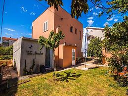 Apartments Amalia - Two Bedroom Apartment With Terrace