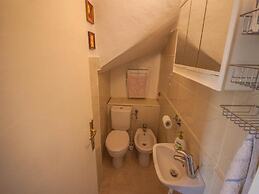 Apartments Amalia - Two Bedroom Apartment With Terrace