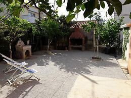 Apartments Amalia - Two Bedroom Apartment With Terrace