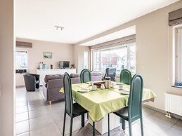 The 3 Sparrows With a Central Location