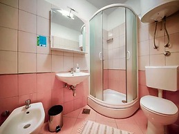 Apartments Bruna Lastovo-comfort One Bedroom Apartment With Balcony an